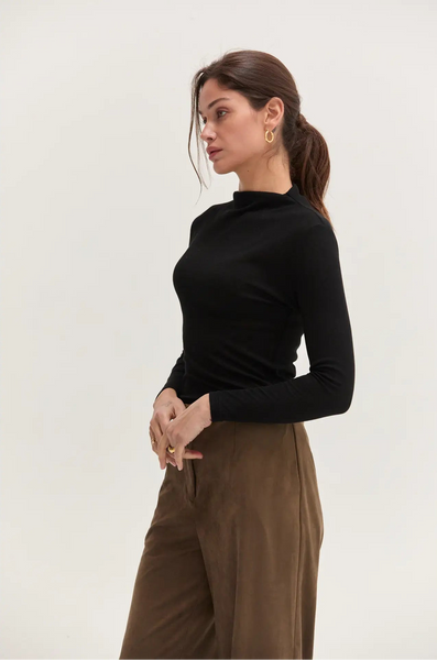 Claire Black Top