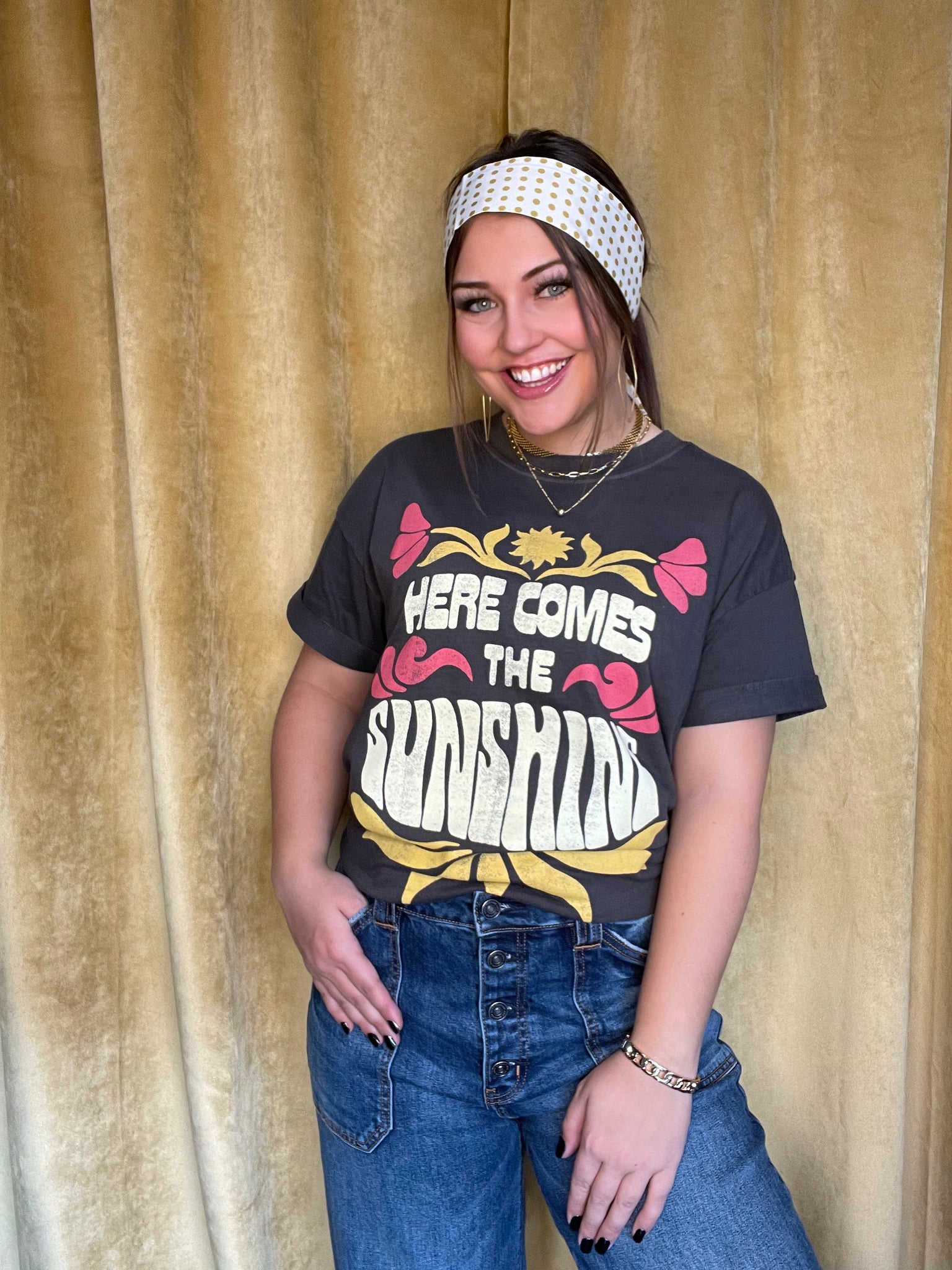 Here Comes the Sunshine Graphic Tee