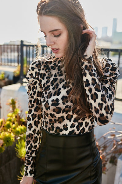 leopard puff sleeve knit top