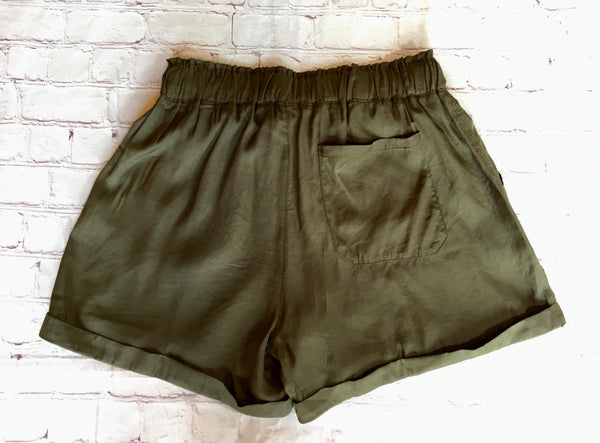 olive bow tie shorts